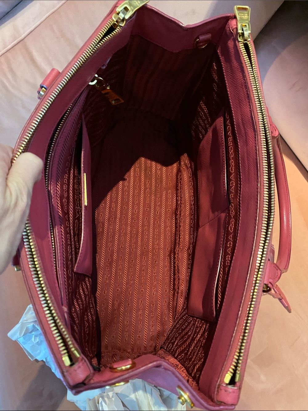 Pre Owned Prada Galleria small Saffiano leather bag in Raspberry Pink - Picture 5 of 16